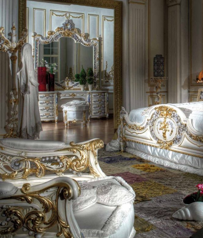Featured image for Classic Design Inspiration for a Luxurious Bedroom