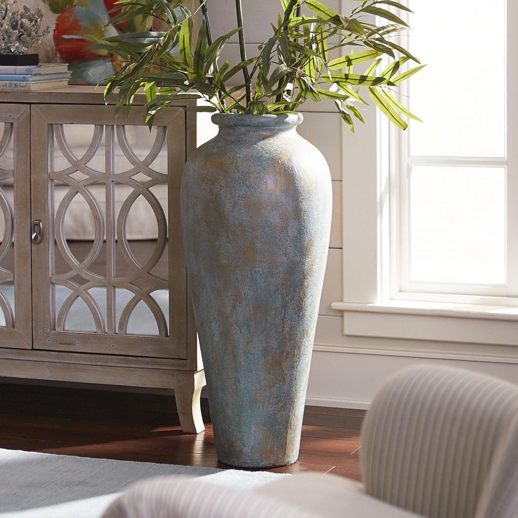 Content image for Ceramic Vases: Beautiful Classic Decorative Elements